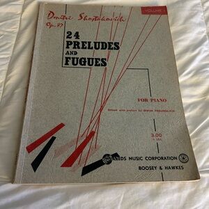 Shostakovich 24 Preludes & Fugues Op.87 Vol 1 Piano Score B&H VG